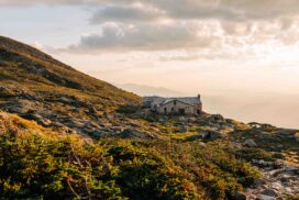 Lakes Of The Clouds Hut Appalachian Mountain Club AMC   ADD Photo By Corey David Photography DSC6388 RESIZE 272x182 